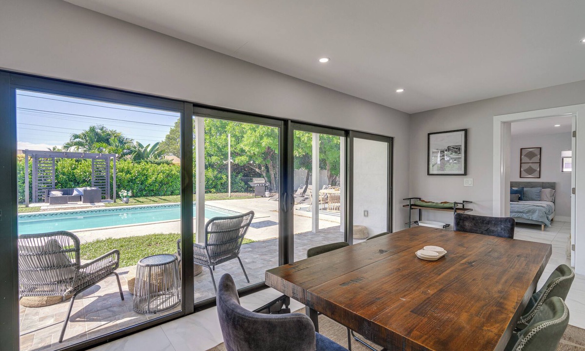 Yacht Club Cottage | 1 Mi to Beach: Modern Cape Coral Home w/Pool