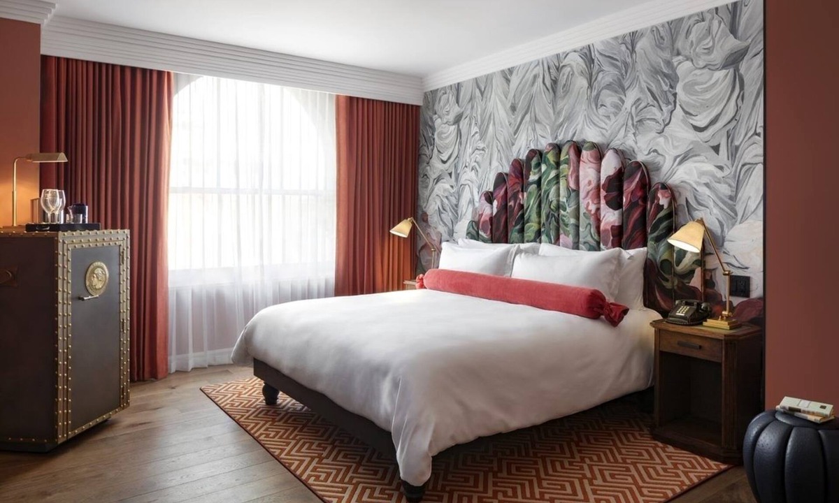 Chinatown Hotel | 1 Unit | Elegant Superior King | Gym Access | Close to White House