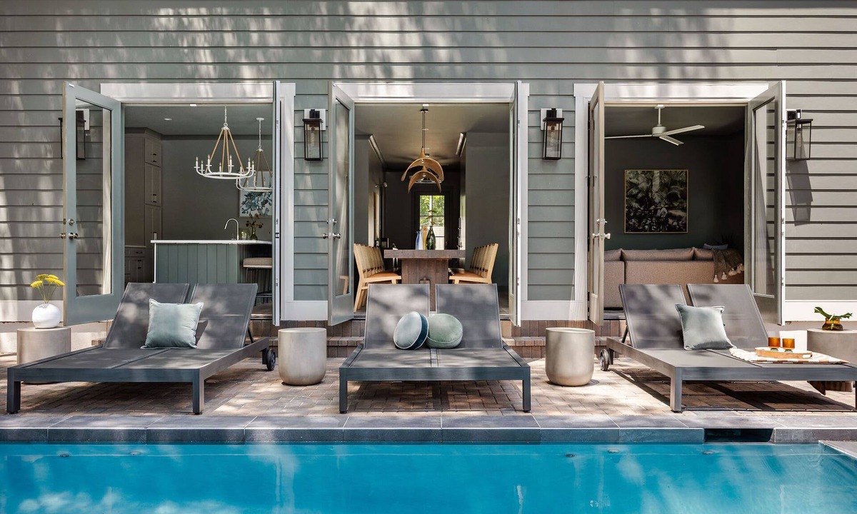 Thunderbolt House | 14BR Luxury Compound | Private Pool, Built-in spa