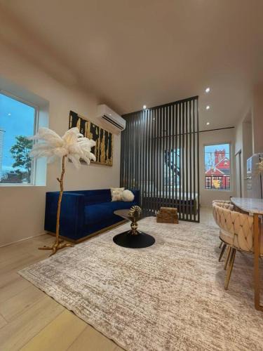 East Allegheny Apartment | 2 Beds Free Parking City View Urban Escape