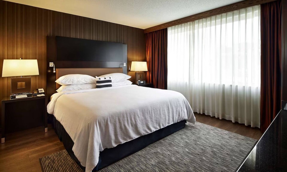 Friendship Heights Hotel | 2 Stylish Suites Near Metro! Onsite Dining, Indoor Pool and Free Breakfast!