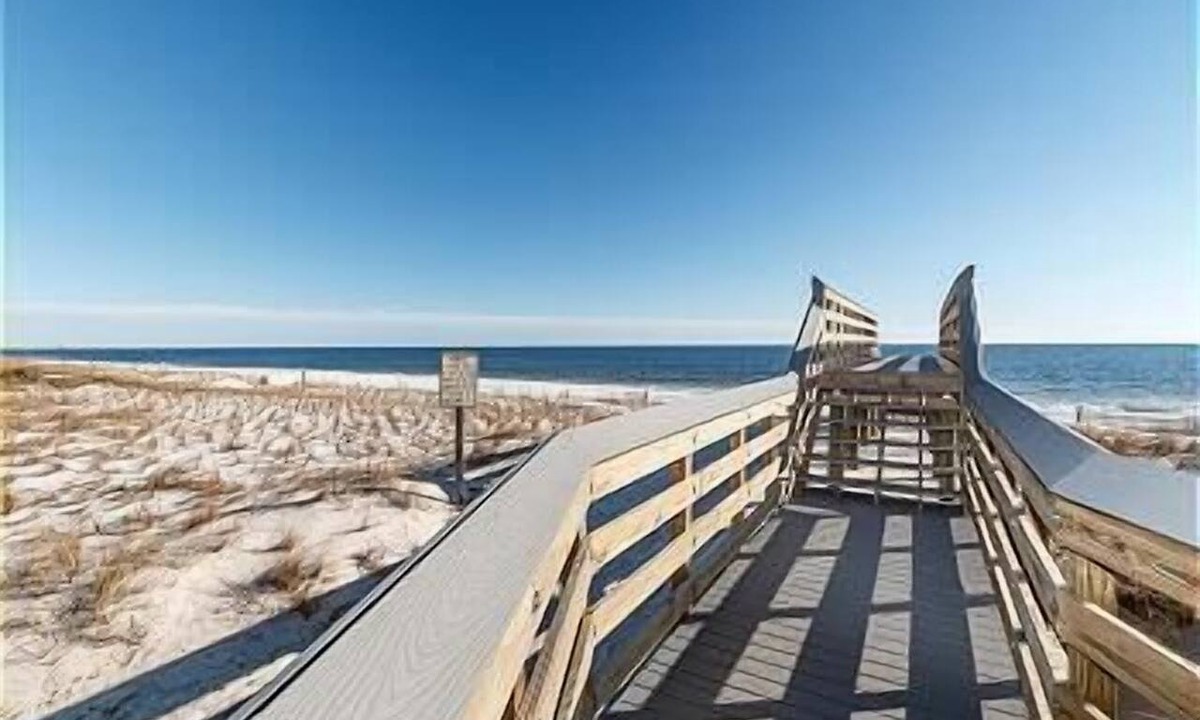 Fort Walton Beach Condo | 203 Tropical Isle~1 Bedrm 1 Bath BeachBungalow~Great Rates-Sleeps 5~JULY SALE