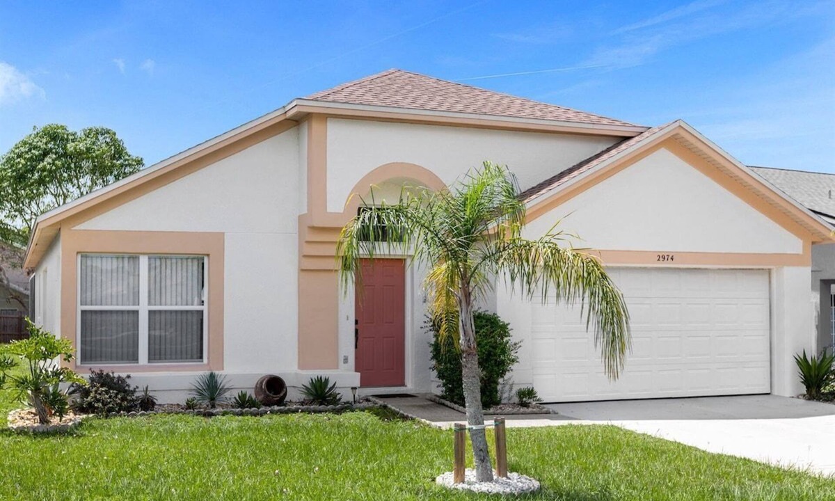 Lindfields House | 25% Off 3BR Family Friendly Pool Home!
