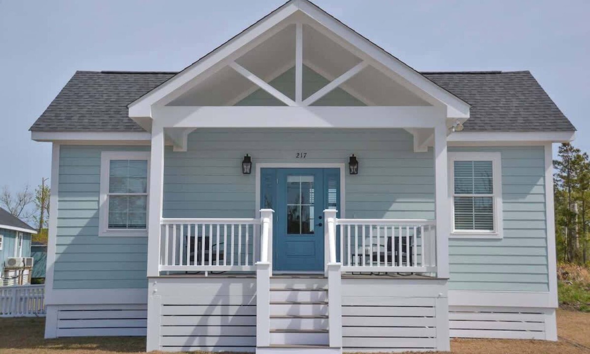 Davis House | 2BR Cozy Cottage Private Dock