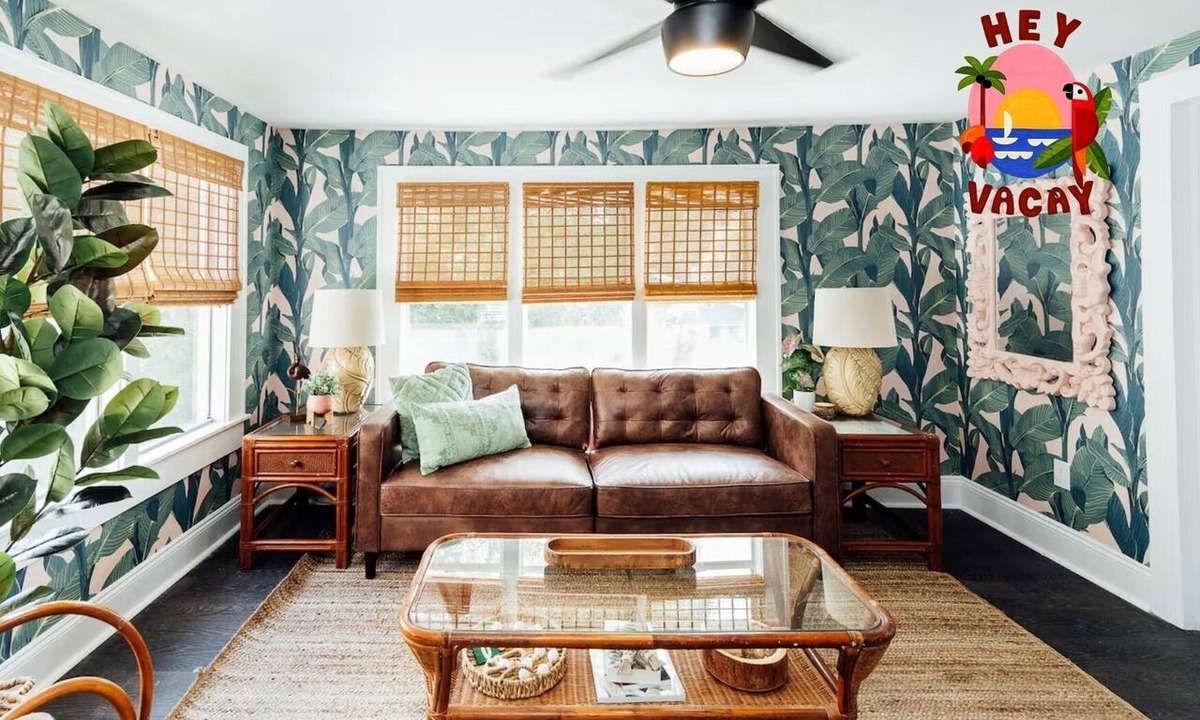 Historic Uptown Apartment | 2BR Furnished Tropical Paradise, Downtown St Petersburg