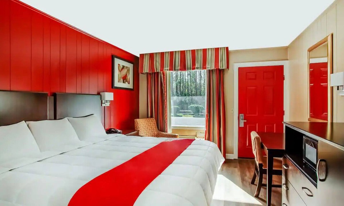 Ridgeland Hotel | 3 Budget-Friendly Rooms Ideal for Travelers Near Local Attractions