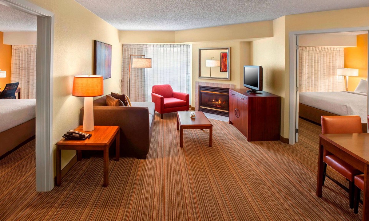 Bethlehem Hotel | 3 Spacious 2BR Suites | Free Breakfast | Coca-Cola Park - 2.4 miles away!