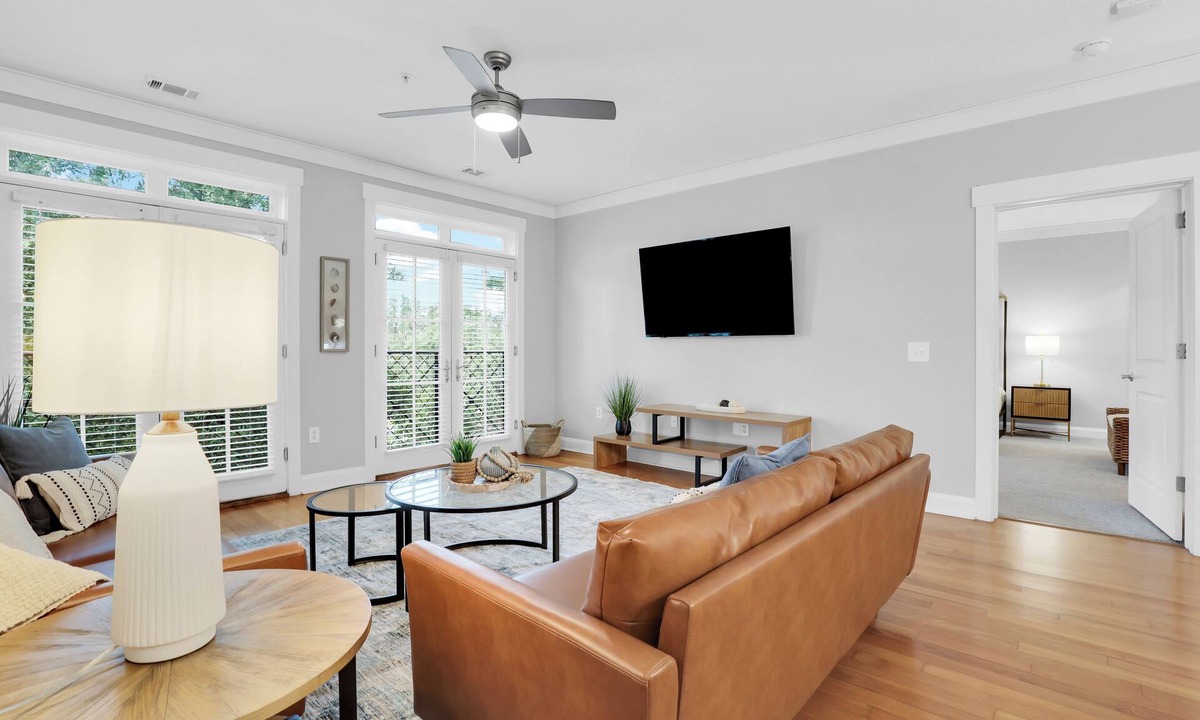 Old West Broad Neighborhood House | 3 Suites | Walkable Historic District Location | The Juliette by AvantStay
