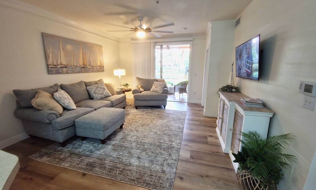 Palmer Ranch Condo | 3BR Condo Minutes From Siesta Key Beach – Relaxing Resort Life, Stunning!
