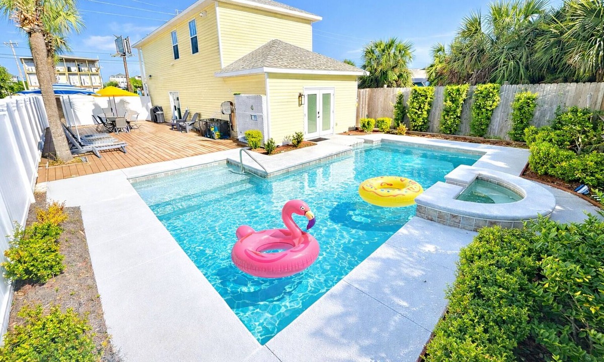 Thomas Drive House | 4 BR 3 BA Beach House Sleeps 10 w/HEATED POOL, Steps to Beach!