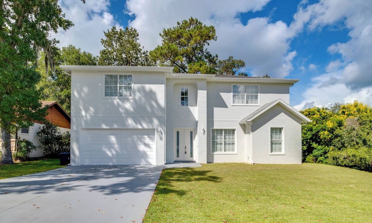 Fellowship House | 4 Mi to Equestrian Center! Modern Ocala Home