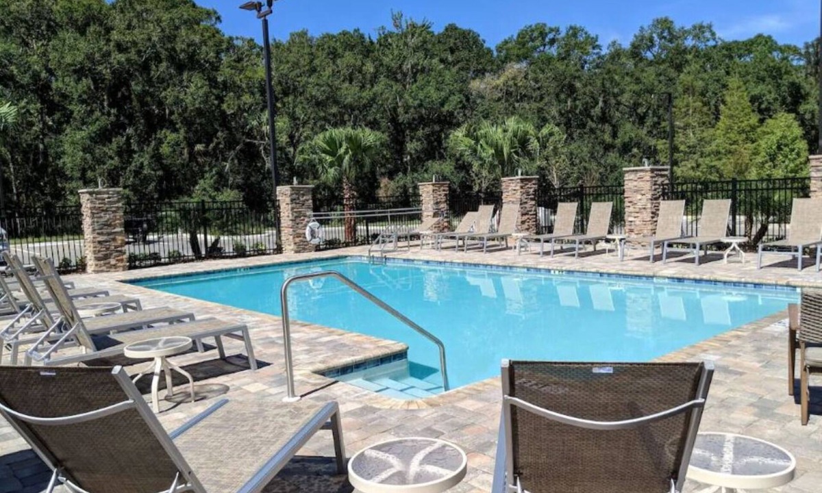Wesley Chapel Hotel | 4 Units Perfect for Big Groups! Free Parking, Pool, Free Breakfast!