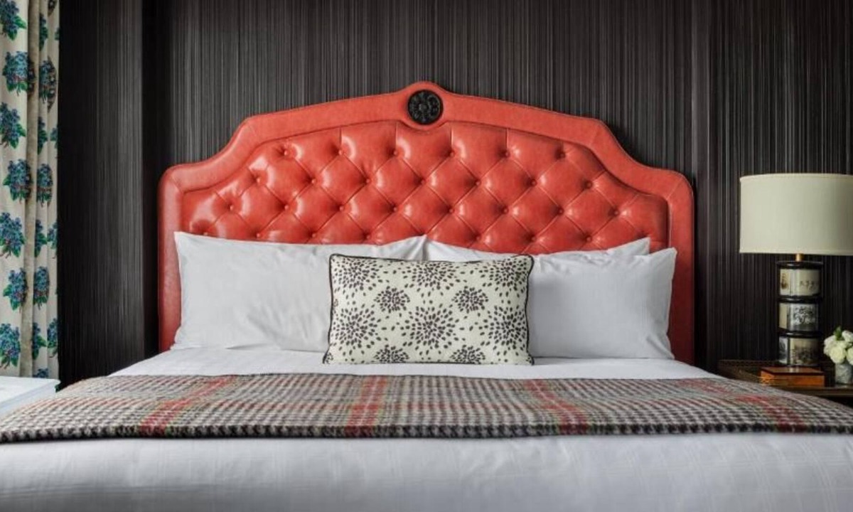 Downtown House | 4 x Premiere Suite at Graduate Providence Formerly Providence Biltmore