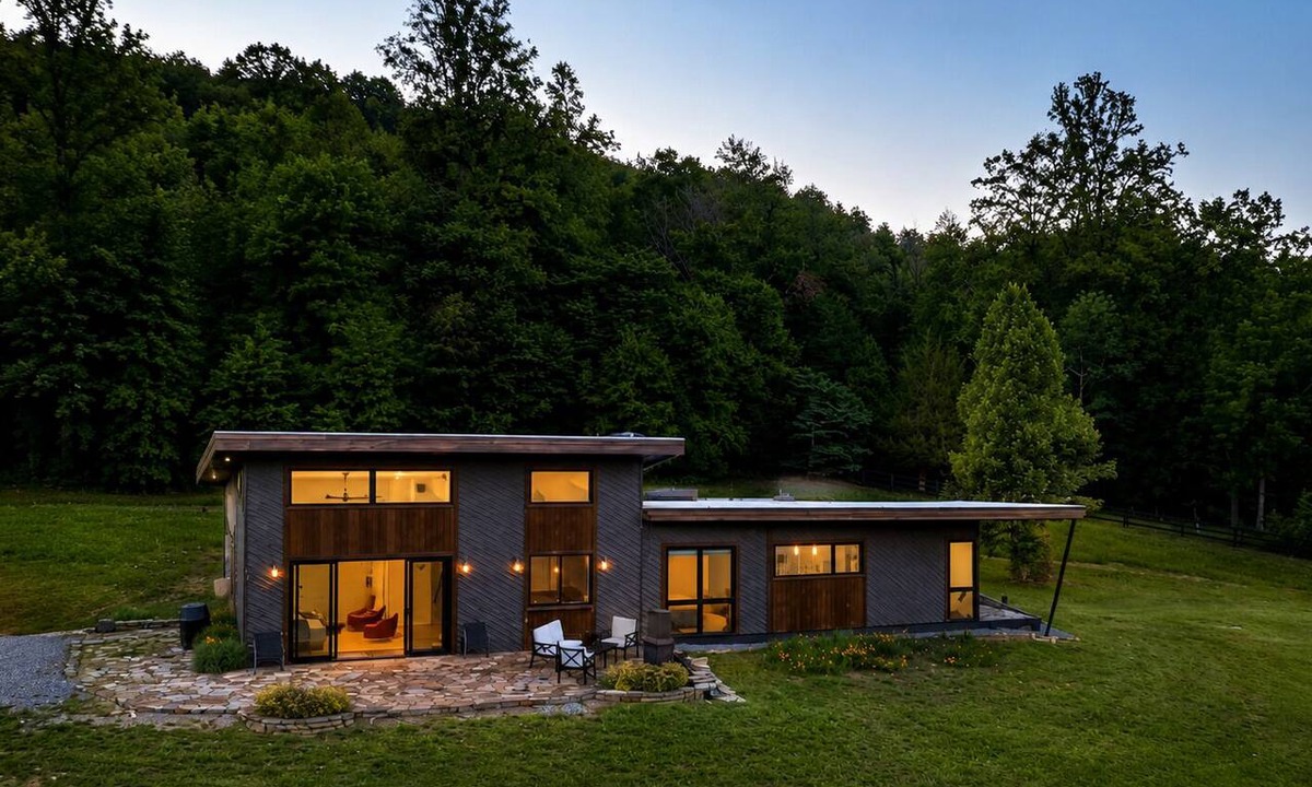 Haywood House | 4TreesVA