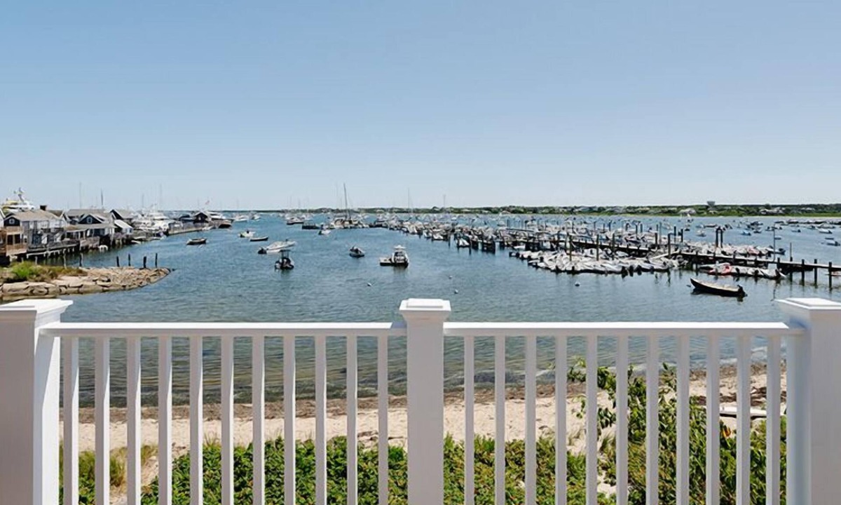 Nantucket Town Hotel | 5 bedroom, 7 bathroom