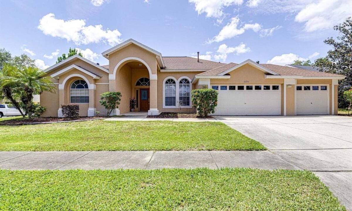 Orange Tree Villa | 514-Fabulous 4 Bed in Orange Tree w/Private Pool, Deck and Spa