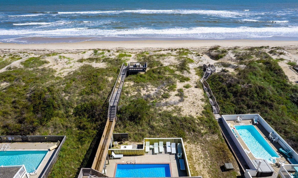 South Nags Head House | 7080 Cool Breeze * Pool * Elevator * Dog Friendly