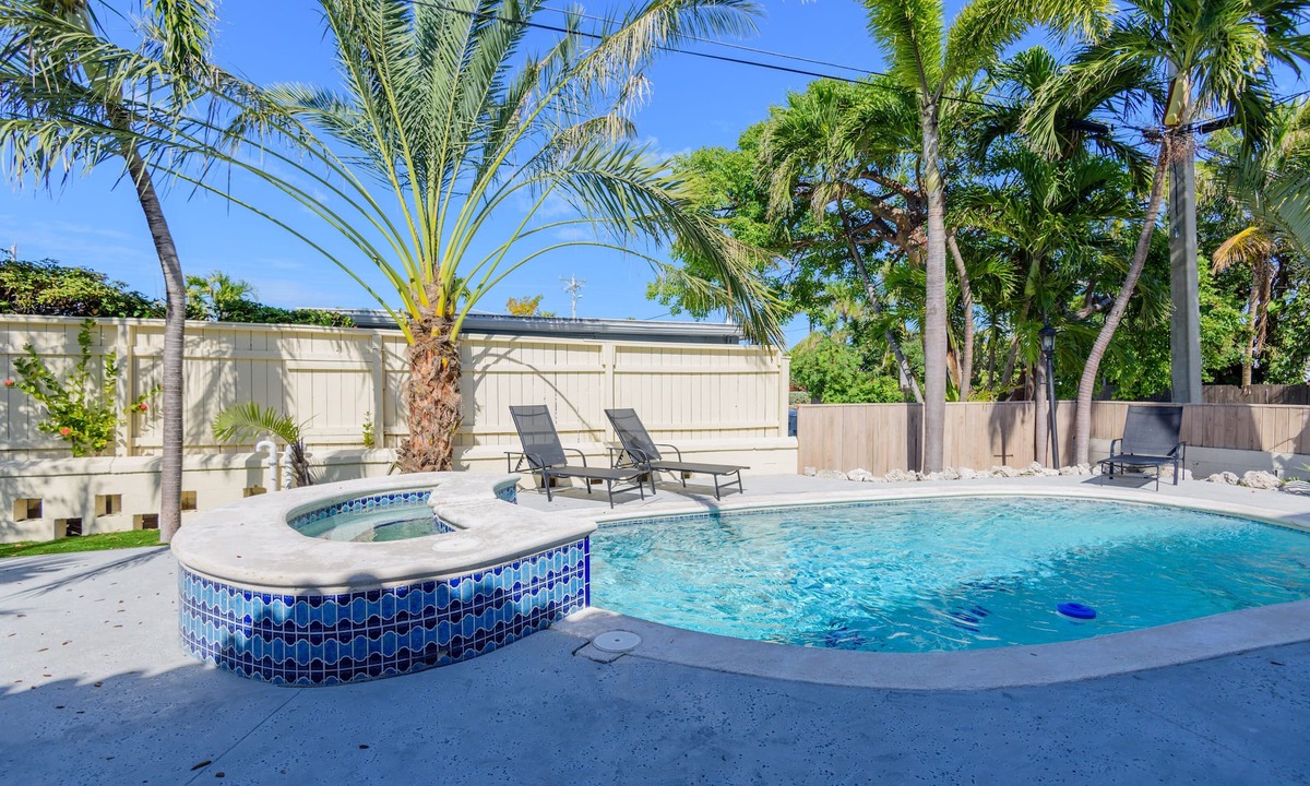 Midtown House | A Bella Capri in Key West by the Beach!