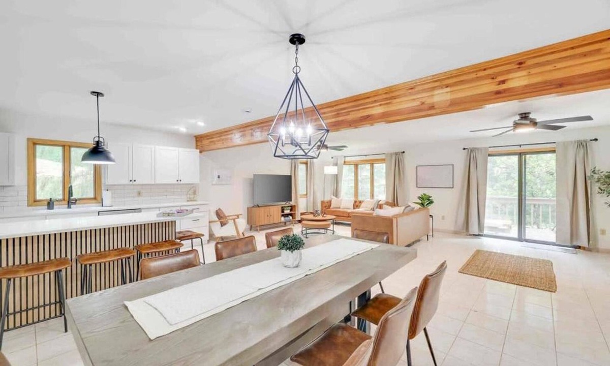 Albrightsville House | A Family Woodland Retreat