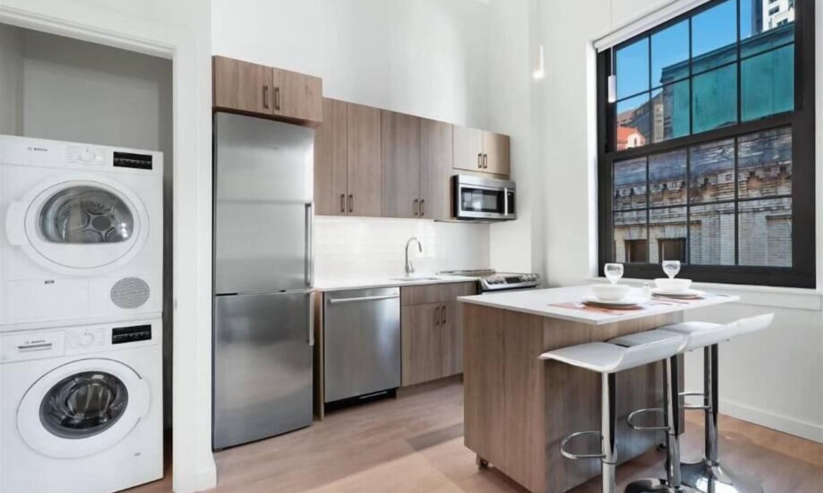 Chinatown Apartment | Afforable Stylish DownTown Boston Studio w/upscale amenities