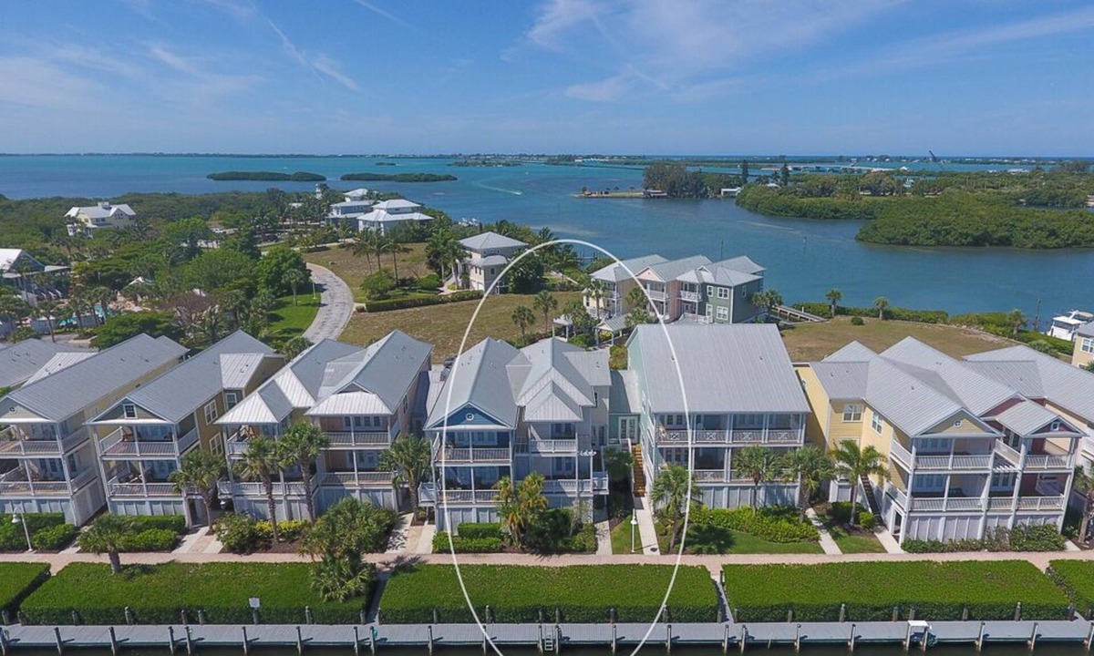Placida House | Anglers Club ~ beautiful 4/3 townhome