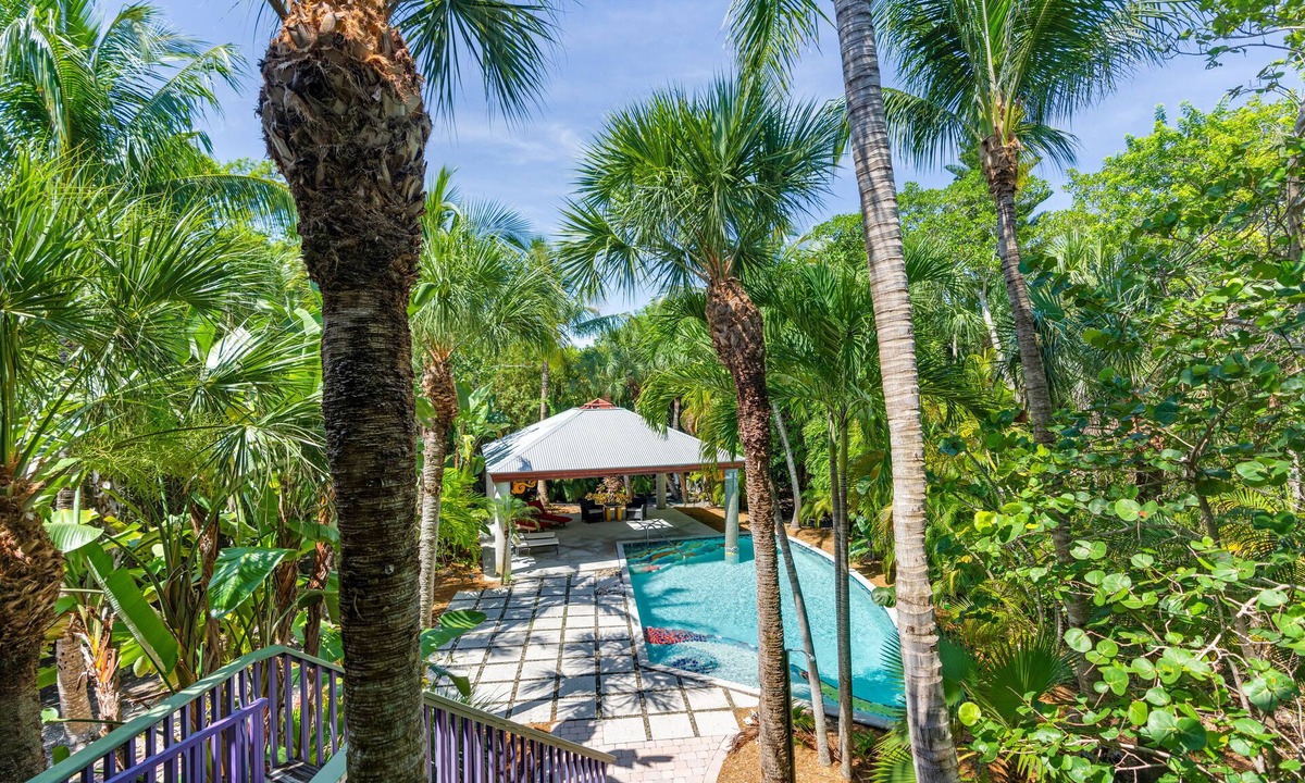 Del Sega House | Architecturally stunning, home with the feel of a Balinese resort. Ready for guests post Ian