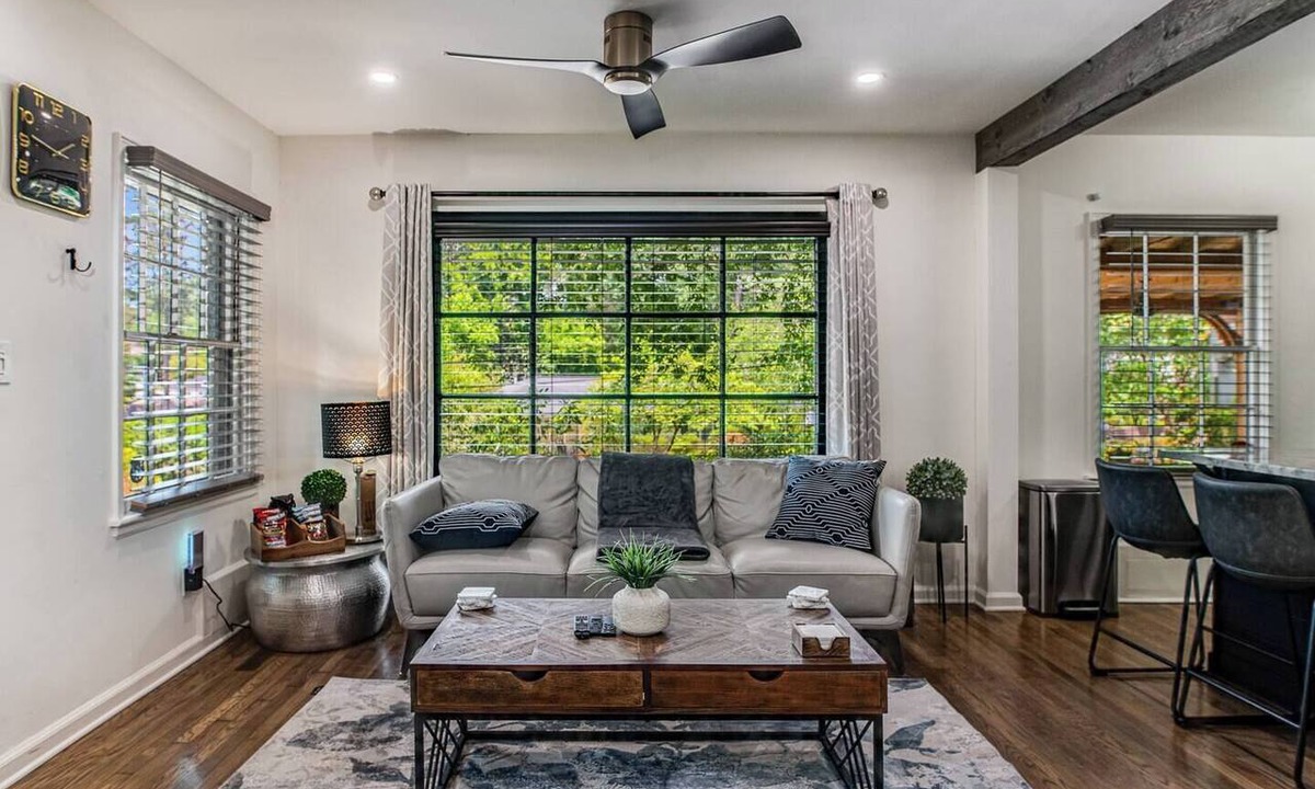 Piedmont Heights House | ATL Luxury Oasis | Covered Patio | Piedmont Park