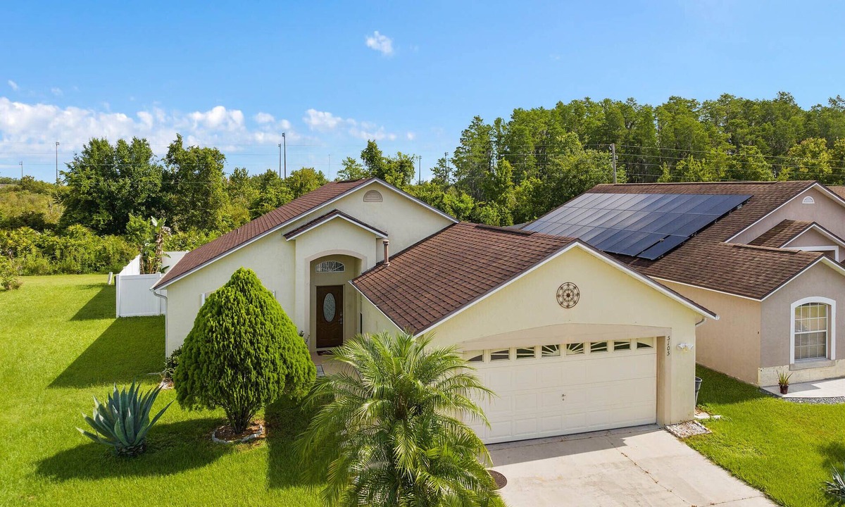 Crescent Lakes House | Awesome 3BR/2BA Home, Private Pool (Extra Daily Charge to Heat), Disney Theme!