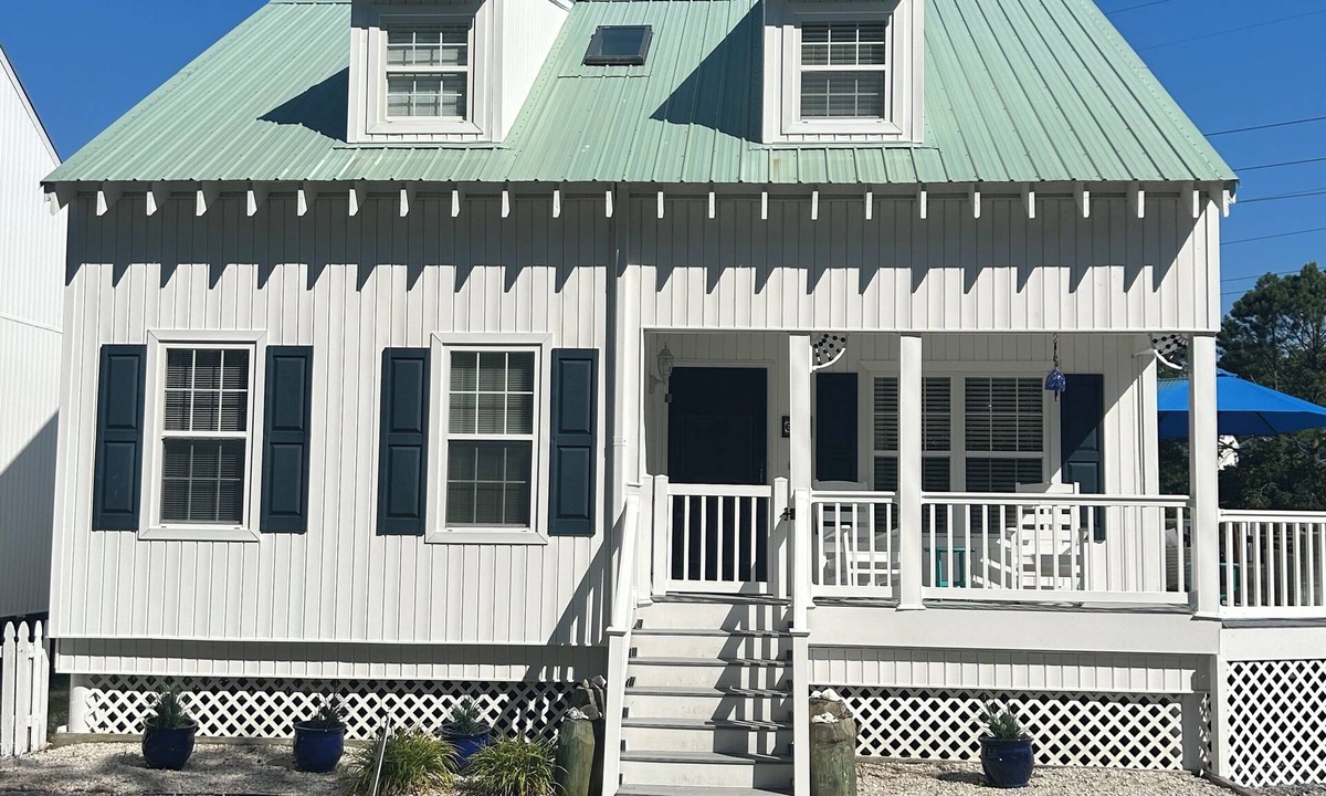 Bethany Beach House | Bahamas Beach Cottages - Quiet, Relaxing Area, Dog Friendly