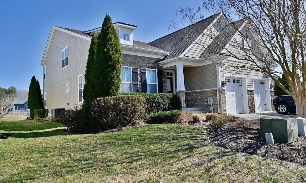 The Commons House | Bayside * 4BR Luxury Twinhouse