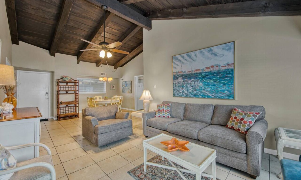 Destin Condo | Beach Getaway! Pet-friendly! Chateau La Mer 15E!