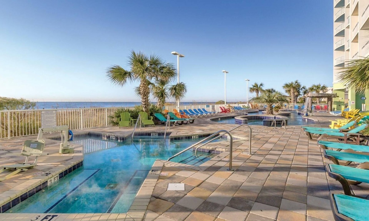 Cherry Grove Beach House | Beachfront Getaway at Towers on the Grove Near Cherry Grove Beach