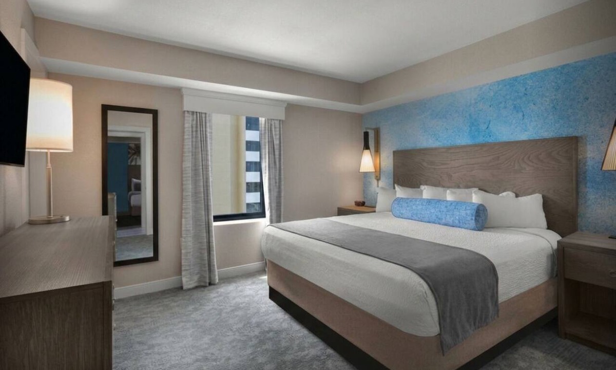 Myrtle Beach Hotel | Beachfront Stay with Kitchen, Waterpark & Boardwalk Nearby l 2 Spacious Suite