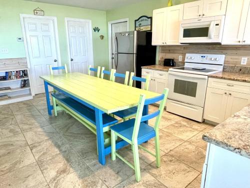 Port Aransas Apartment | Beachgate Condo Suites and Hotel 234 - 235 - 236 condo