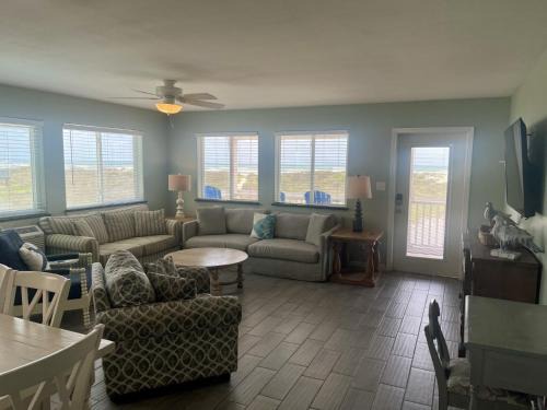 Port Aransas Apartment | Beachgate Condo Suites and Hotel 221 - 222 - 223 condo