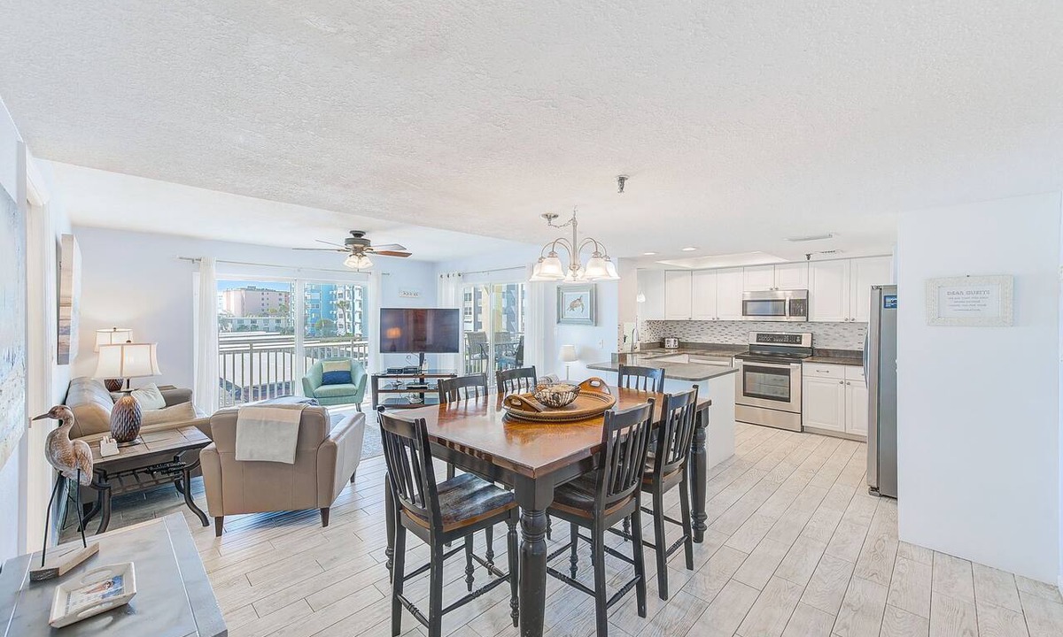 Redington Shores Condo | Beachview from Bedroom! Heated Pool/Spa,King Bed 3/3, 201
