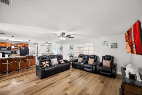 Temple Crest House | Beautiful 4-2 house, minutes from Busch Gardens