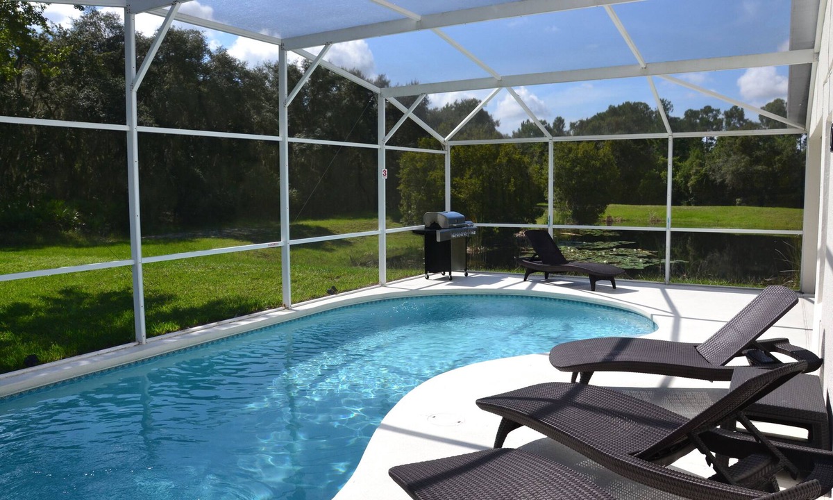 Clear Creek House | Beautiful Waterside Villa For Rent In Orlando