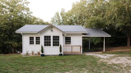 Eagle Rock House | Belle Cottage