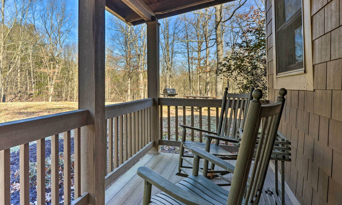 Berkeley Springs Apartment | Berkeley Springs Haven w/Sleepy Creek Access!