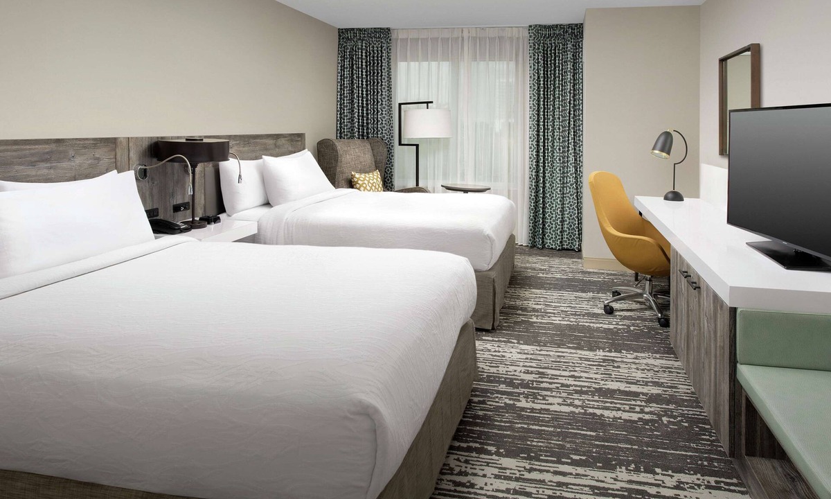 Brickell Hotel | Best Memories Start Here! Outdoor Swimming Pool, Pets Allowed!