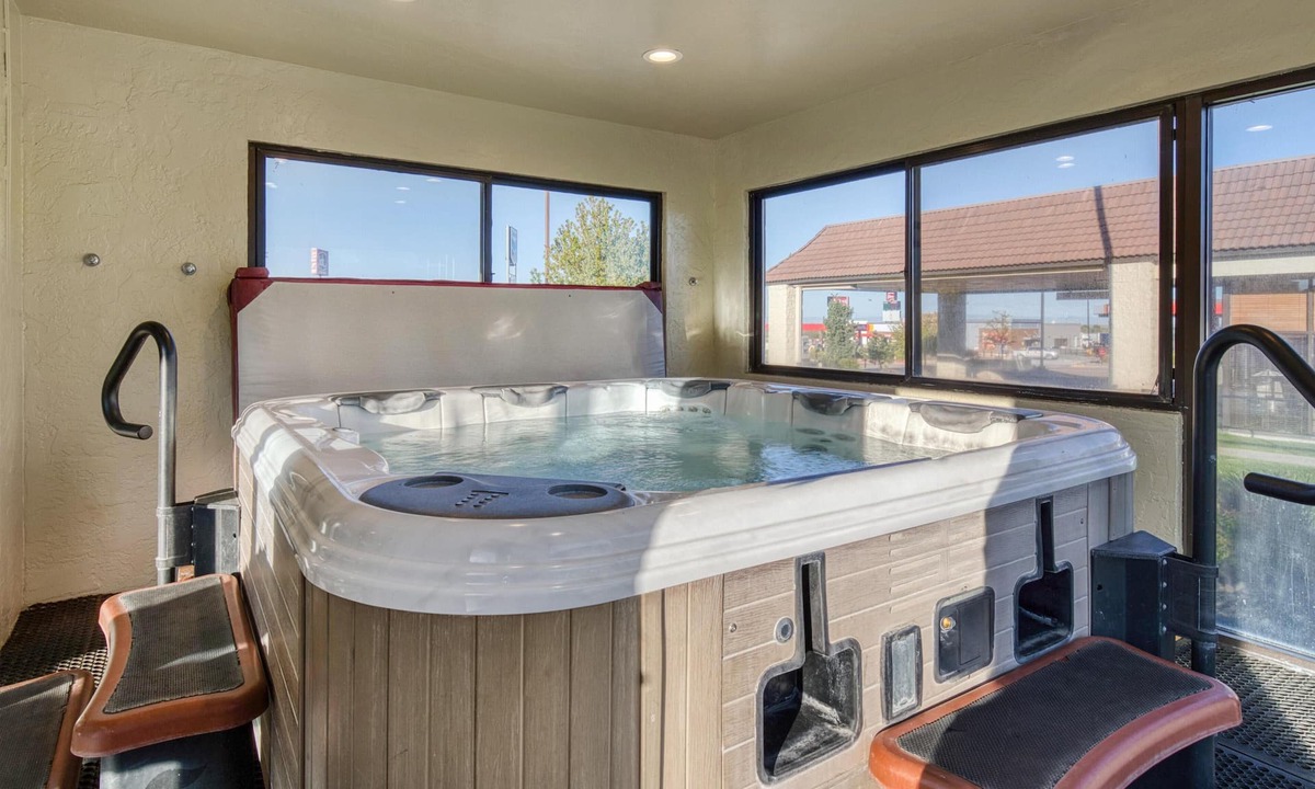 Mountain Home Hotel | Best Western Foothills Inn