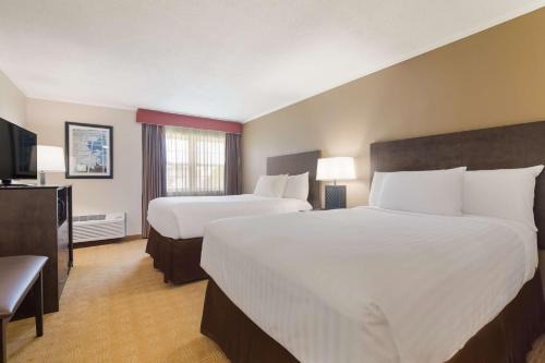 Canton Hotel | Best Western University Inn