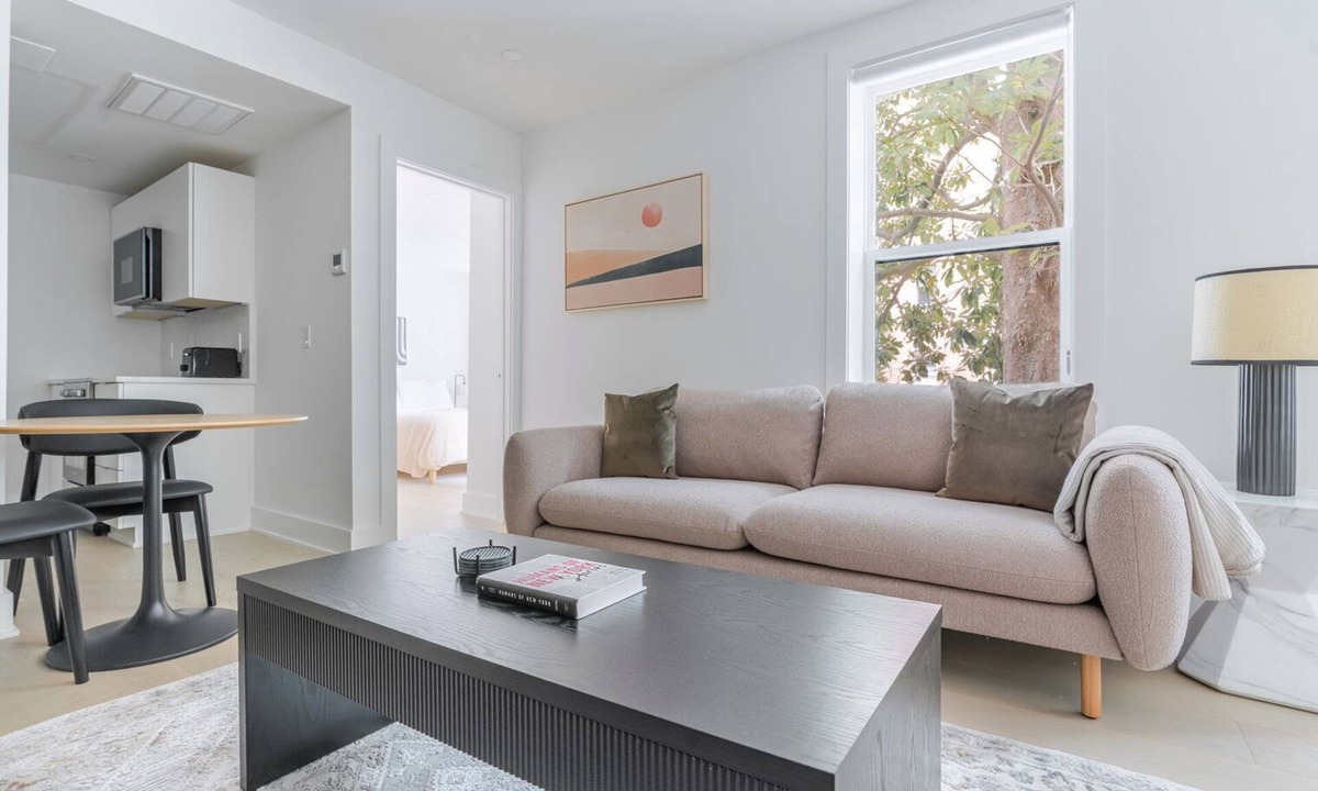 Kalorama Heights Apartment | Blueground | Kalorama Heights, fitness, nr Zoo