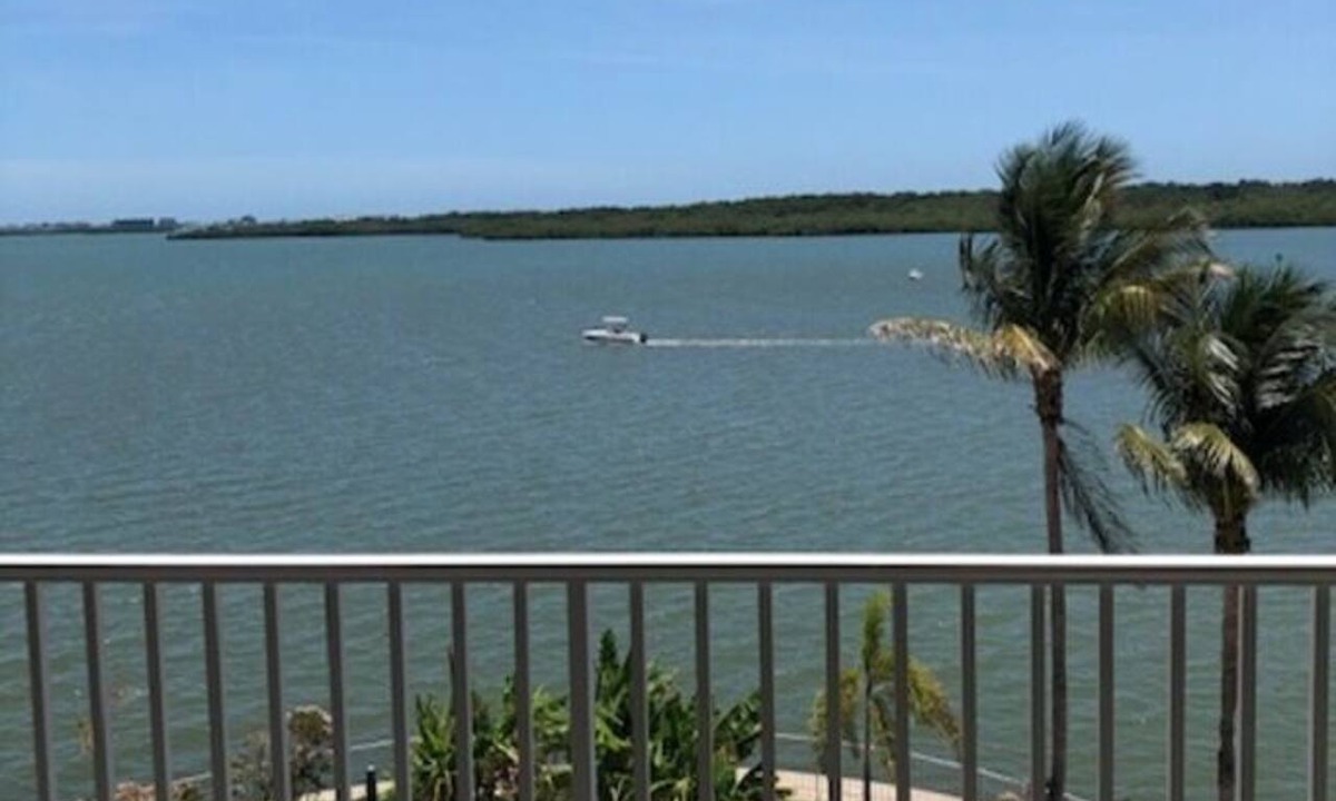 St. Petersburg Condo | Boca Ciega Waterfront Condo, pool/hot tub, near Trails/Dining, 3mi Madeira Beach