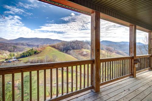 Vilas Ski Chalet | Boone Mountain View | Hot Tub Game Room Near Ski