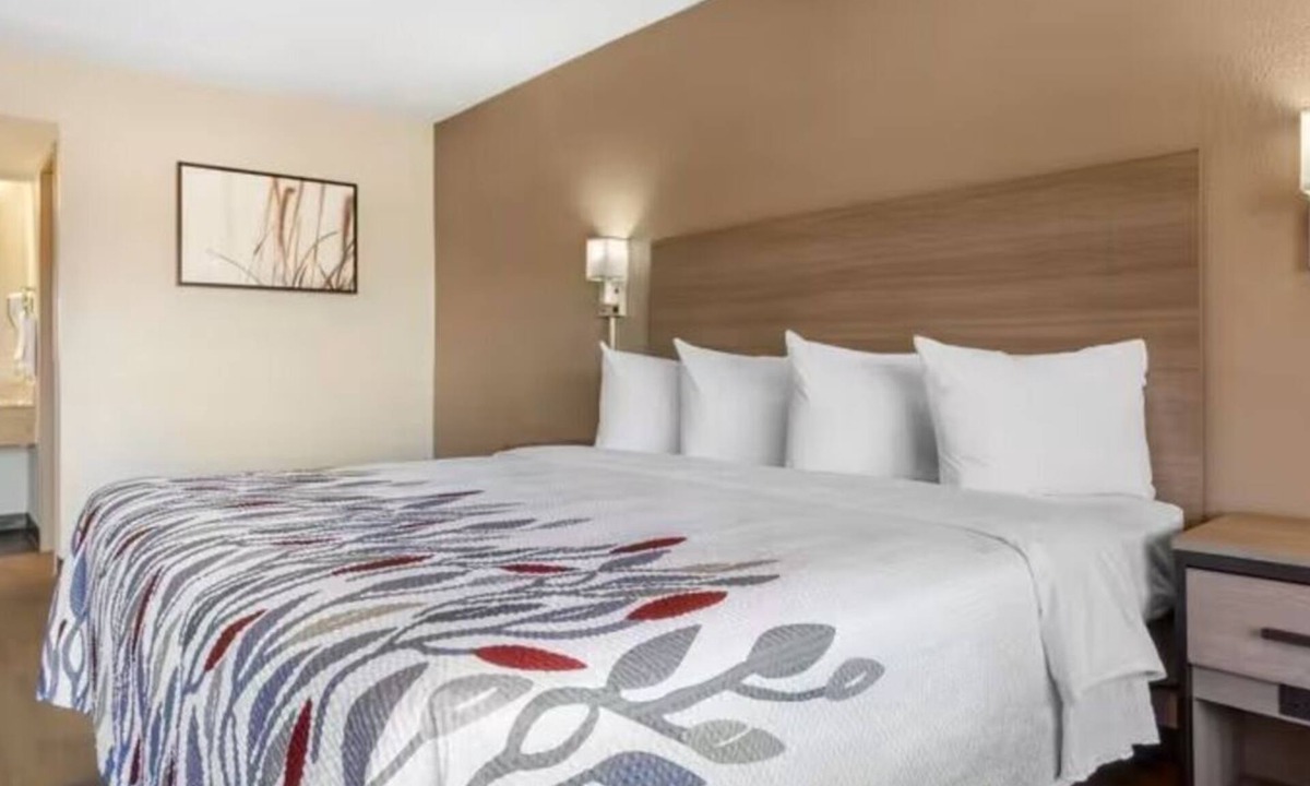 Tucson Hotel | Budget-Conscious Stay Near Kino Sports Complex – Under 2 Miles Away