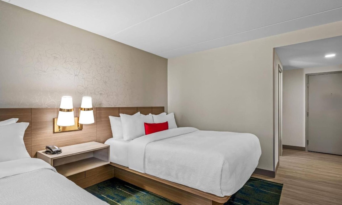 Statesville Hotel | Budget-friendly Stay | Convenient Statesville Location | Free Breakfast