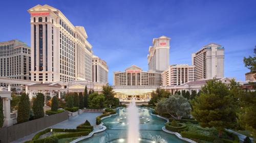 Las Vegas Strip Resort | Caesars Palace Hotel & Casino