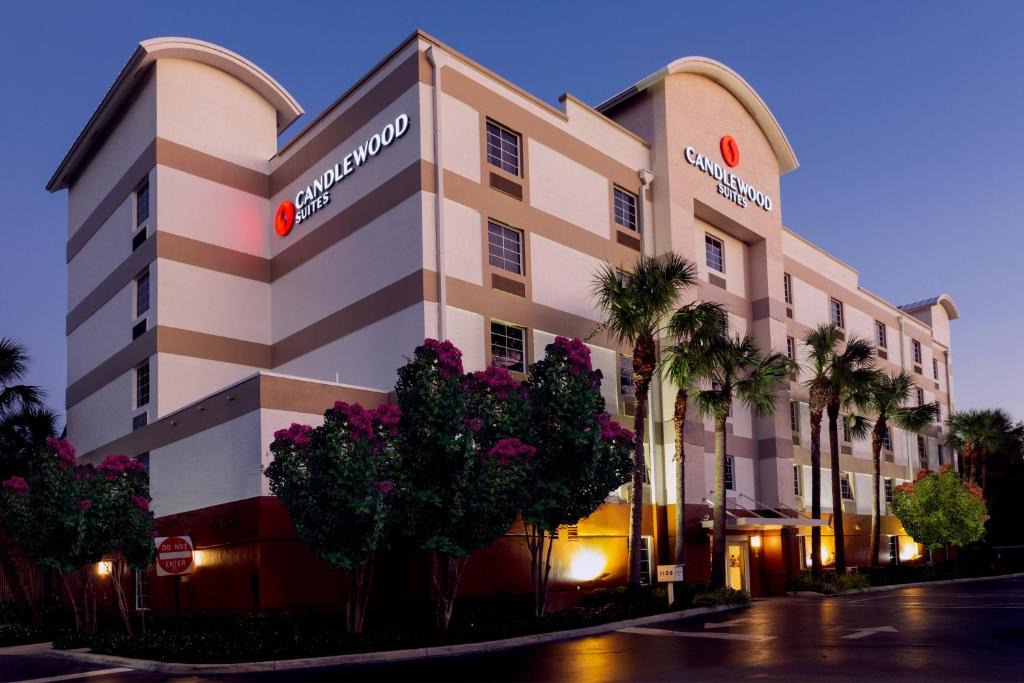 Edgewood Hotel | Candlewood Suites Fort Lauderdale Airport-Cruise by IHG
